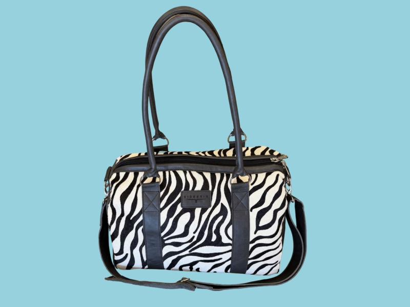ZEBRA-PRINT-TRAVEL-BAG